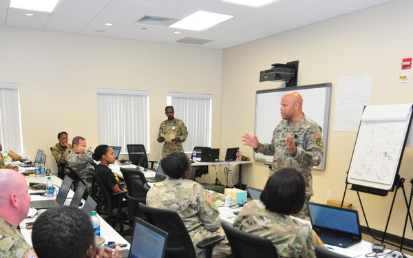 VIARNG personnel conduct NetUSR training