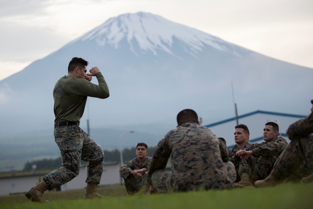 Marines use MCMAP to become better warfighters