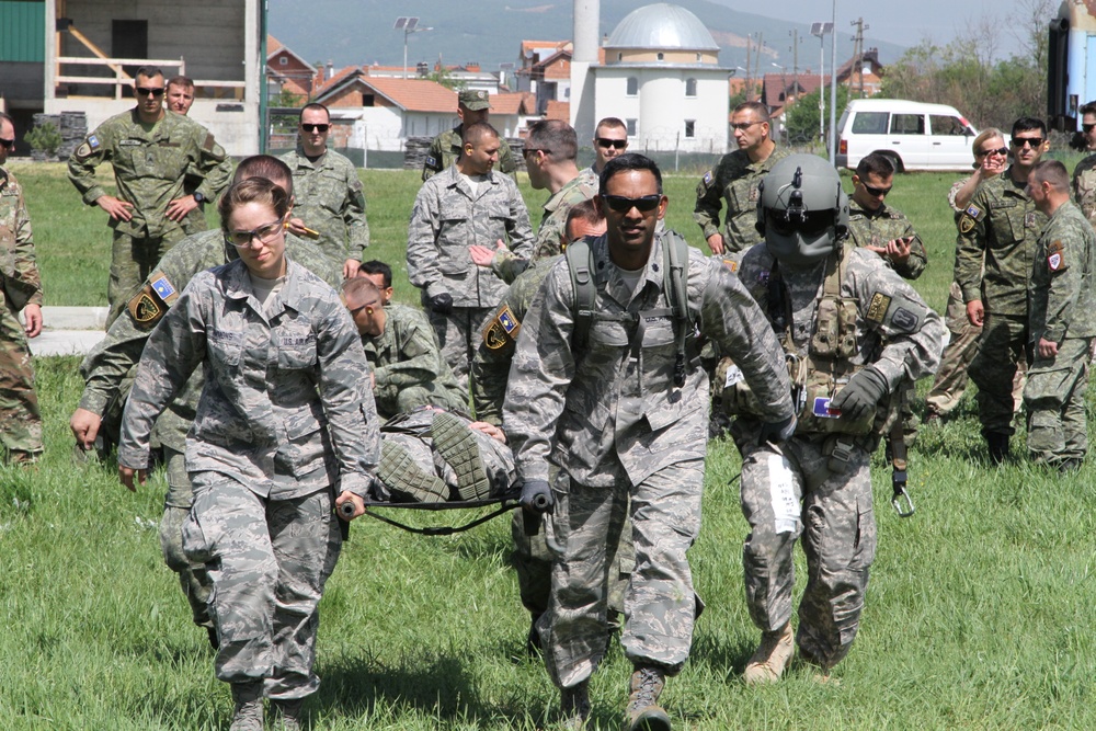Iowa Guard members practice Medevac in Kosovo