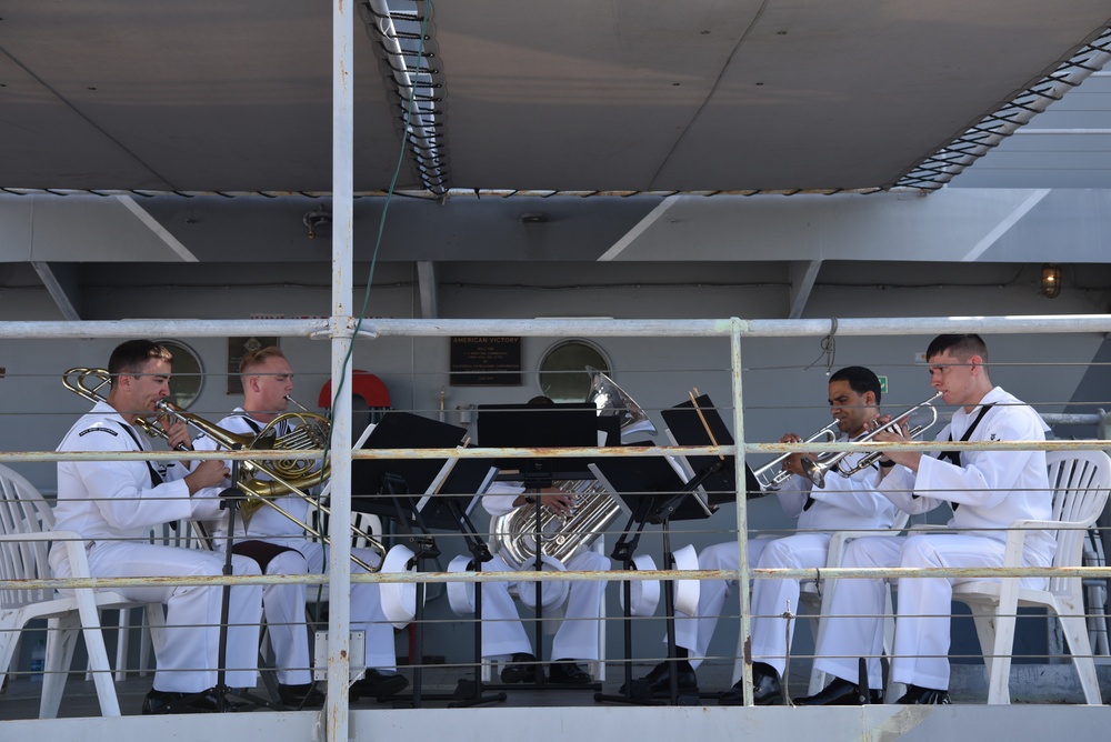 Navy Band Southeast Brass Quintet performs for Navy Week Tampa Opening Ceremony