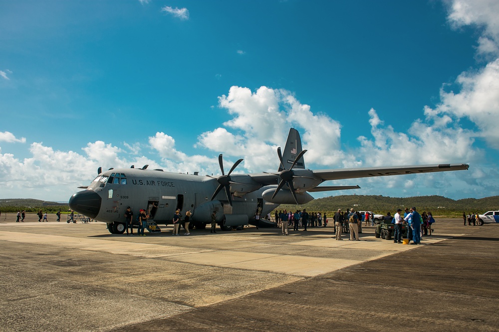 Hurricane Hunter Expo In Puerto Rico