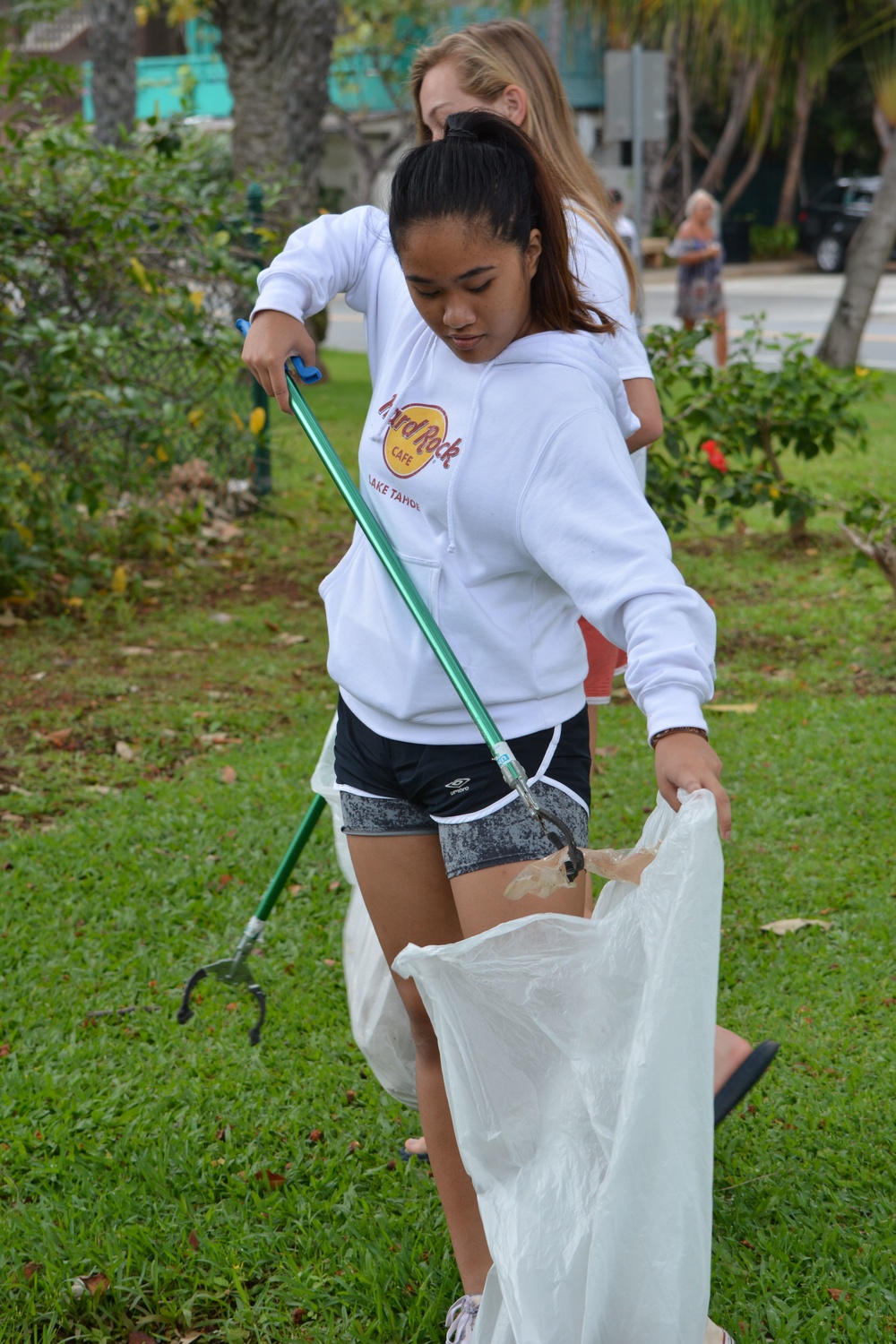 Joint Earth Day cleanup at Fort DeRussy collects 45 pounds of trash