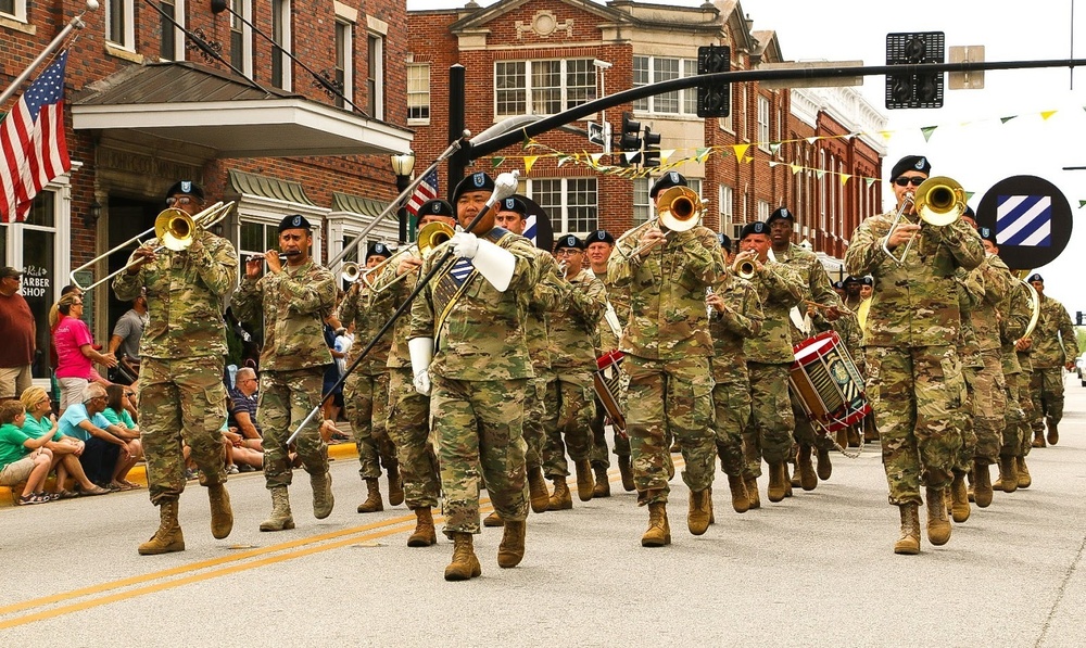 Dogface Soldiers lead the 73rd Annual Pine Tree Festival