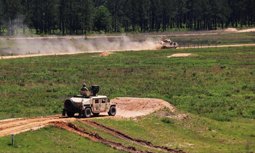 3-15 conducts gunnery