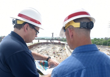 Coast Guard admiral tours Chickamauga Lock