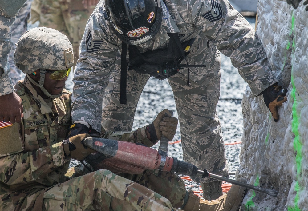 Skilled SAR: Md. Guardsmen drill down in lifesaving training