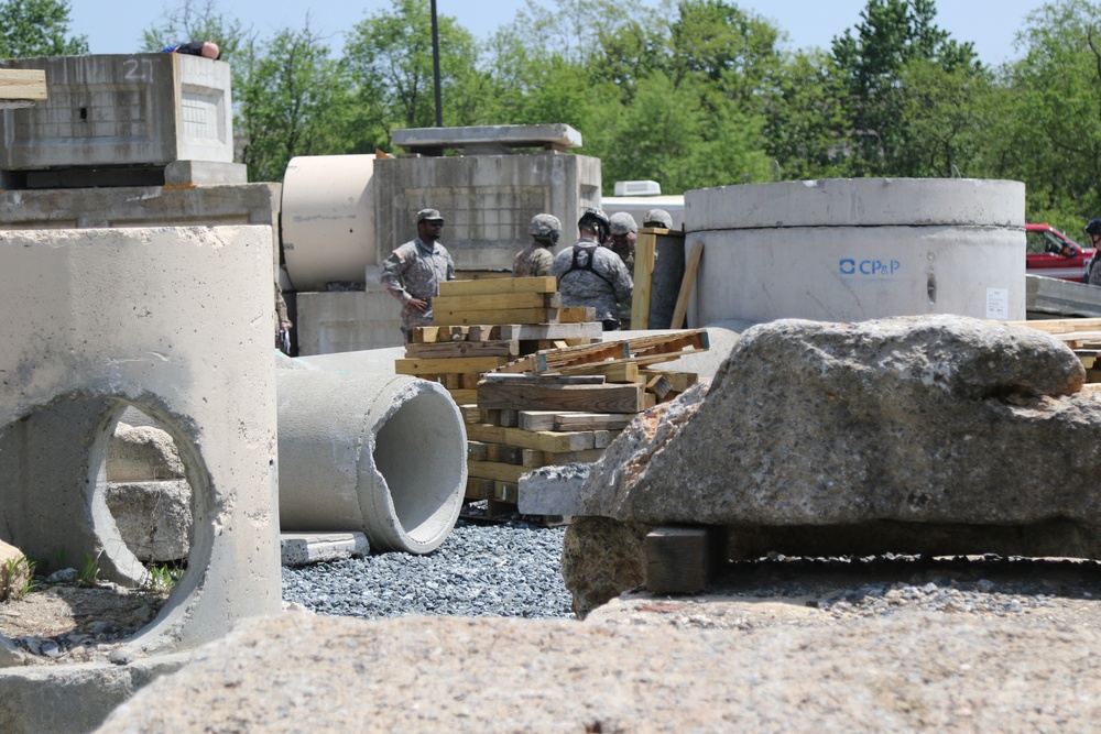 MDNG Soldiers, Airmen conduct joint search and rescue training