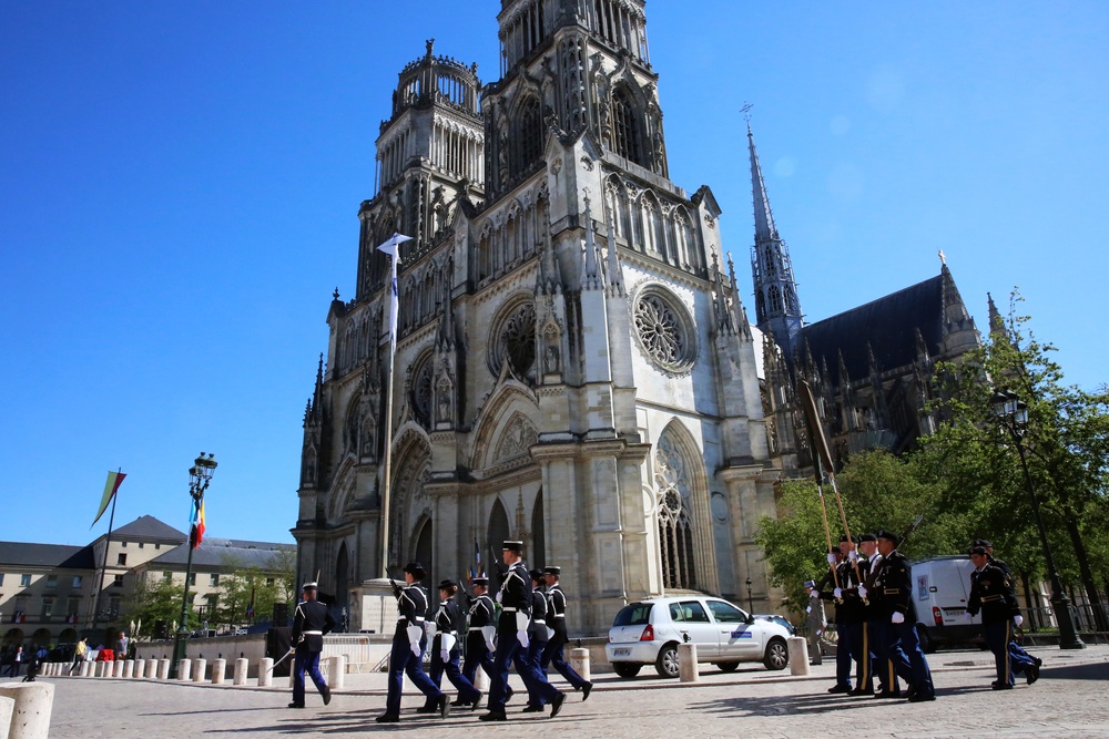 US Soldiers build relationships with French allies in Orleans