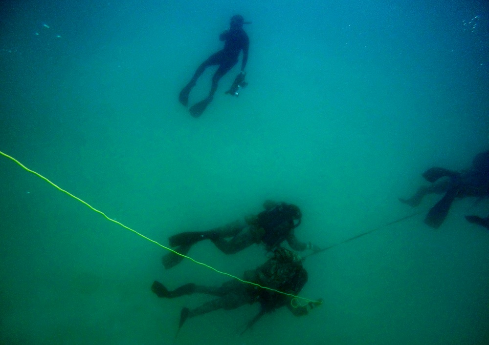 U.S. Marines conduct dive operations