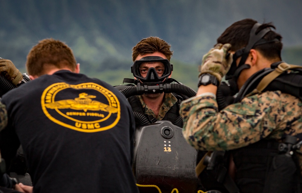 U.S. Marines conduct dive operations