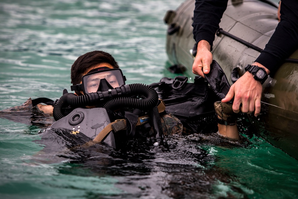 U.S. Marines conduct dive operations