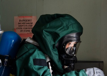 W.Va., N.C. Civil Support Teams take to the seas for Vigilant Guard 18-3