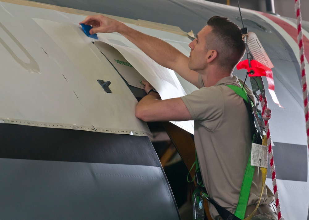 New Paint for KC-135