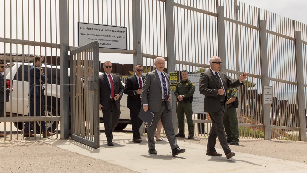 AG Jeff Sessions visits San Diego border wall project