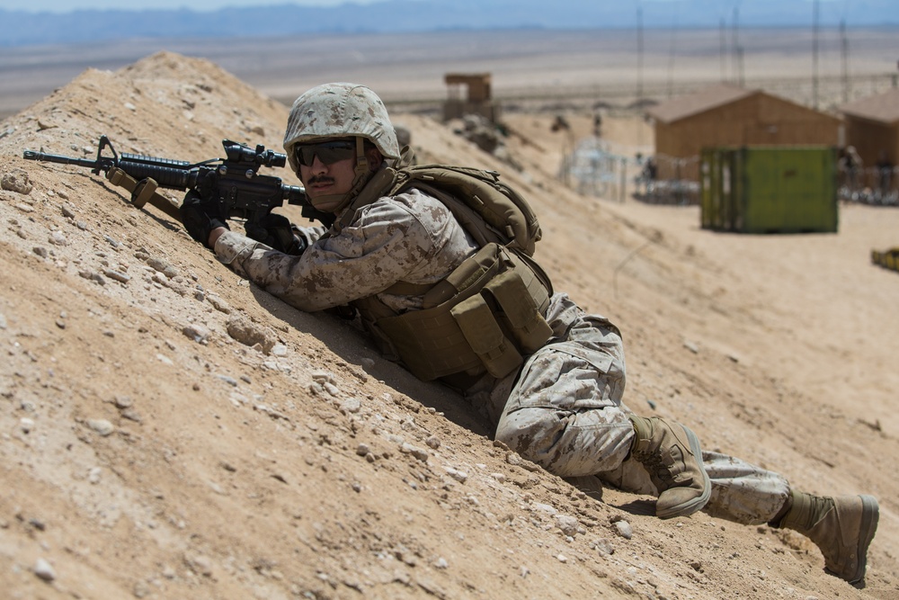 Combat Logistics Battalion 8 trains to defend forward operating bases during Training Exercise 3-18