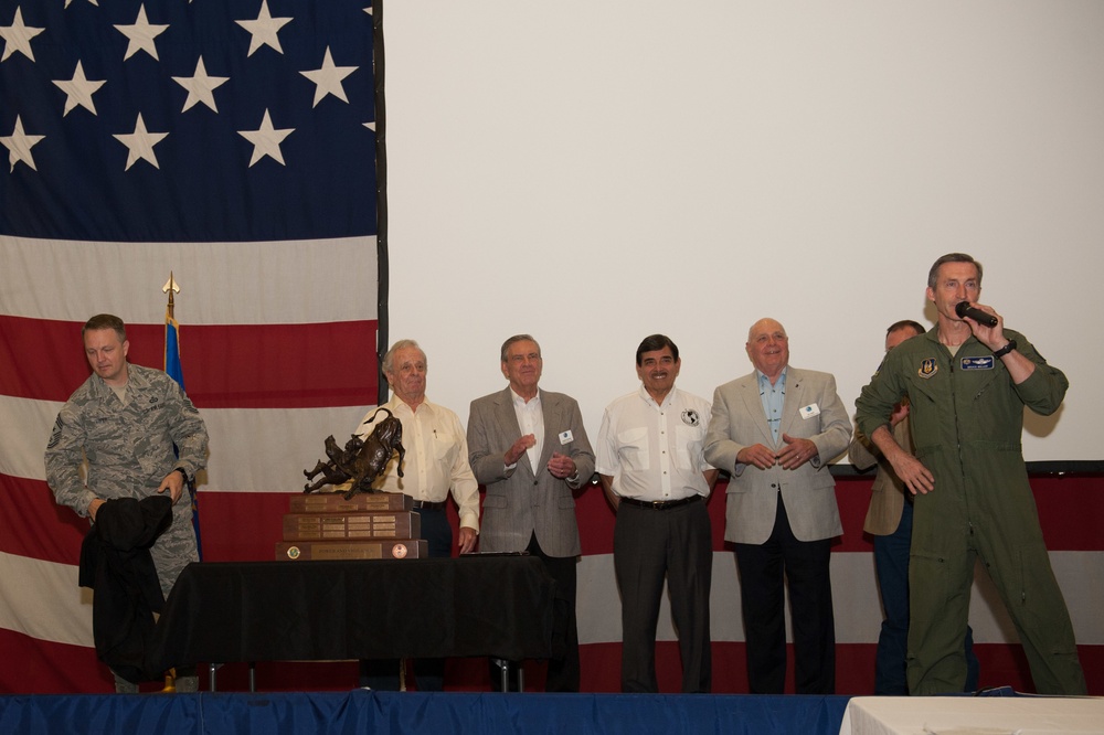 Chief Loper unveils the award