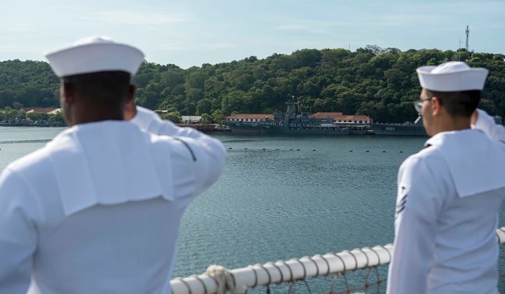 USNS Mercy departs Trincomalee, Sri Lanka