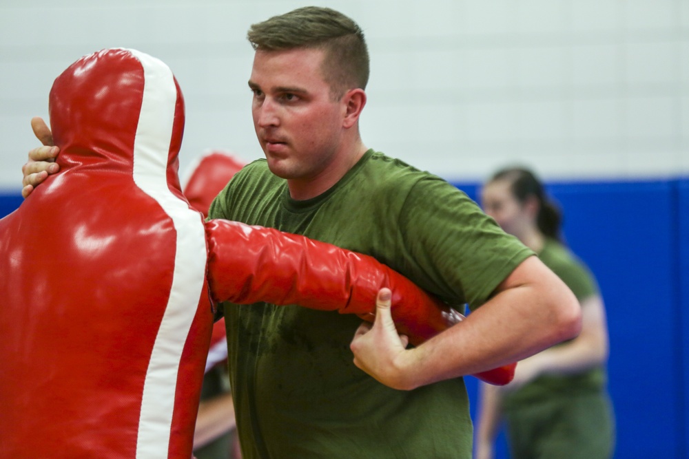 Marines take to the mat with USA Wrestling