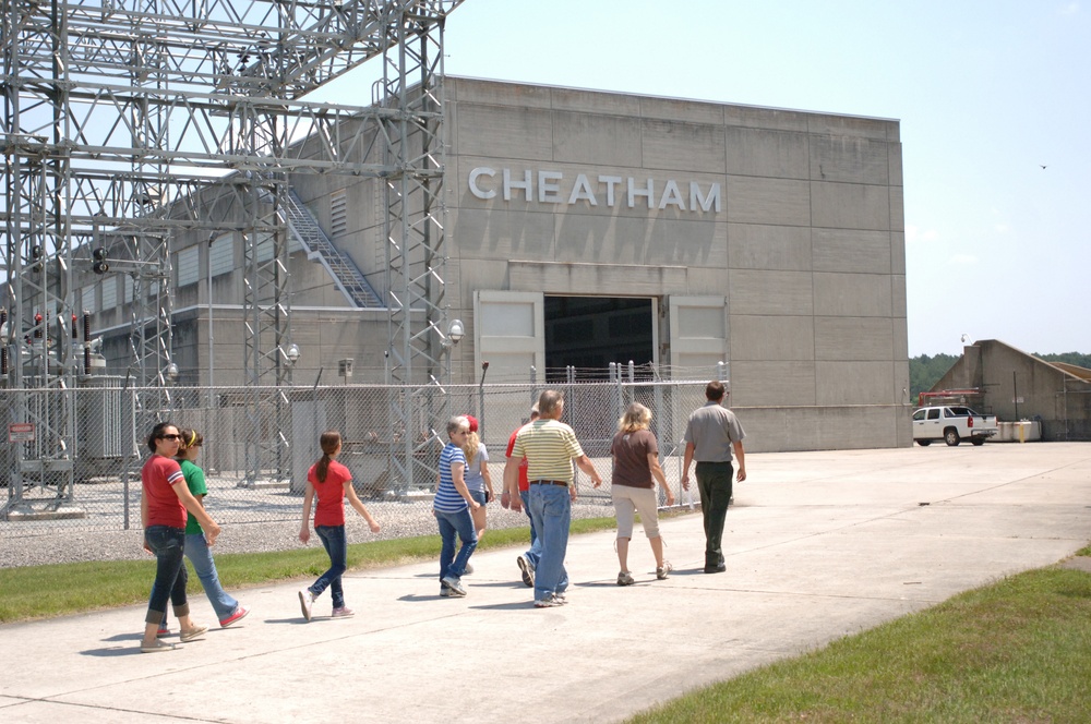 Public invited for Cheatham Lock, Dam, Powerhouse tour on Cumberland River