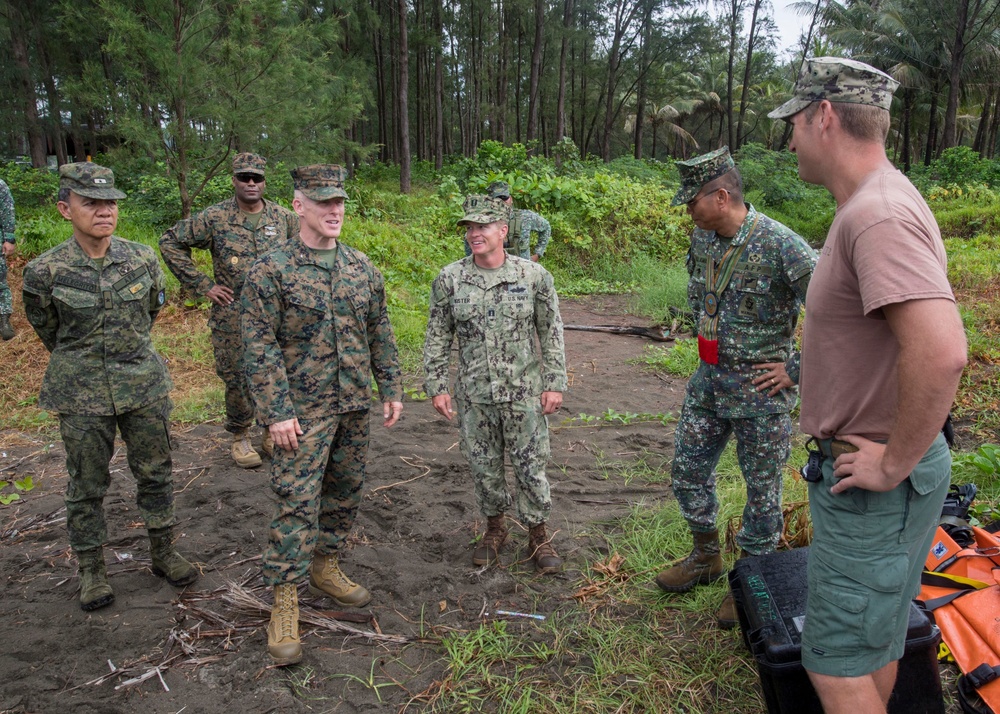 DVIDS - Images - Balikatan 18: Brig. Gen. Weidley Visits Naval Base ...