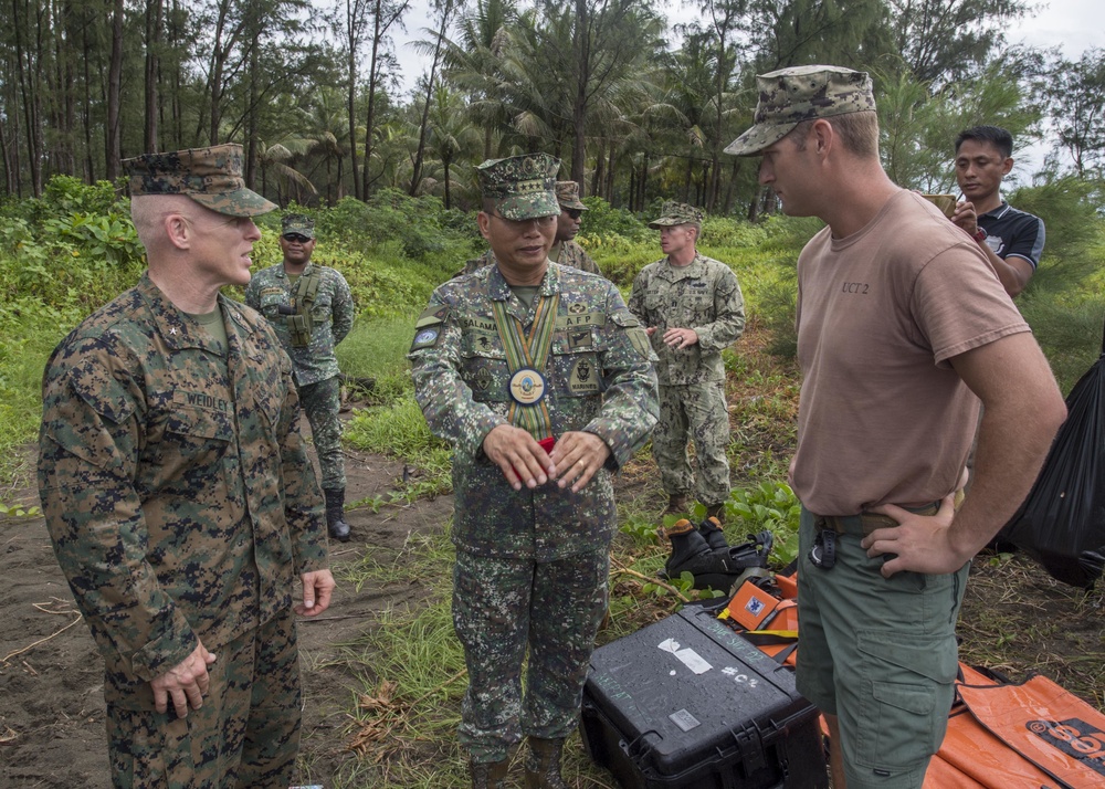 Balikatan 18: Brig. Gen. Weidley Visits Naval Base Camilo Osias