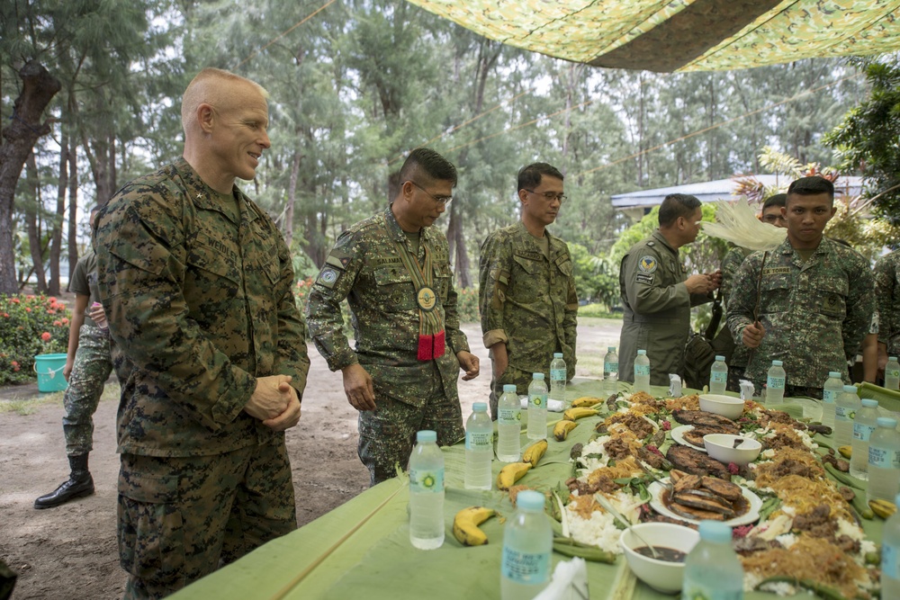 Balikatan 18: Brig. Gen. Weidley Visits Naval Base Camilo Osias