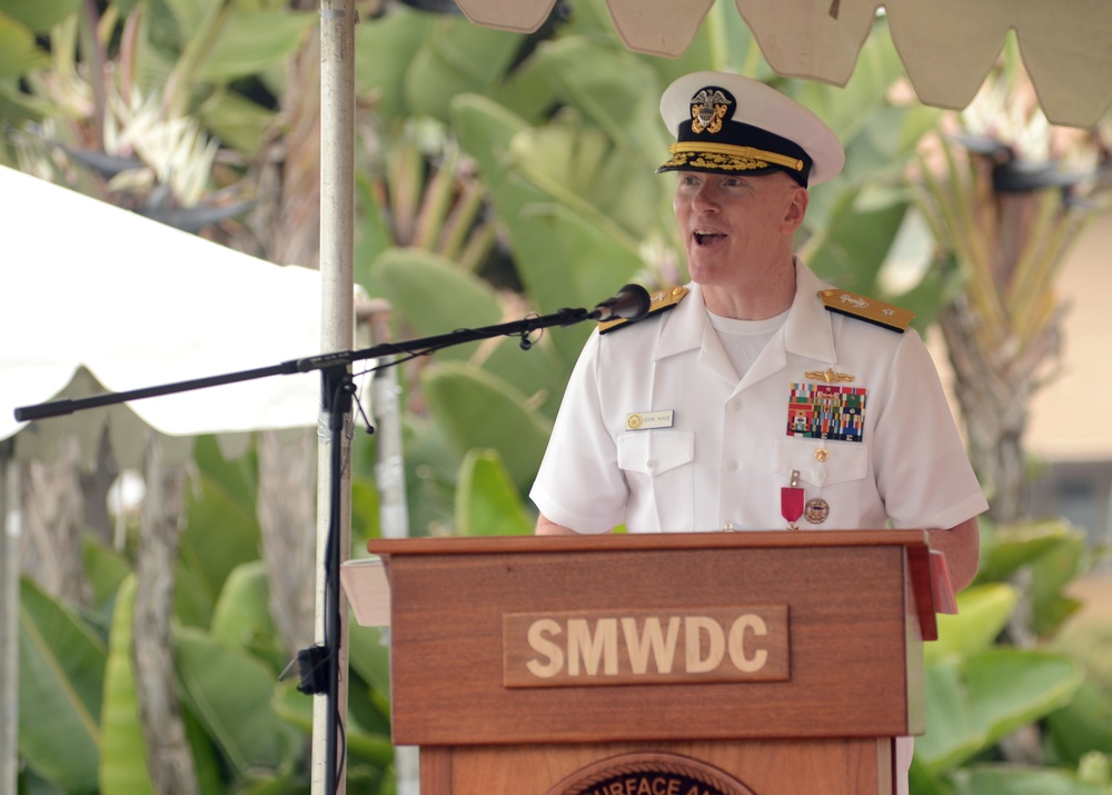 Naval Surface and Mine Warfighting Development Center Change of Command