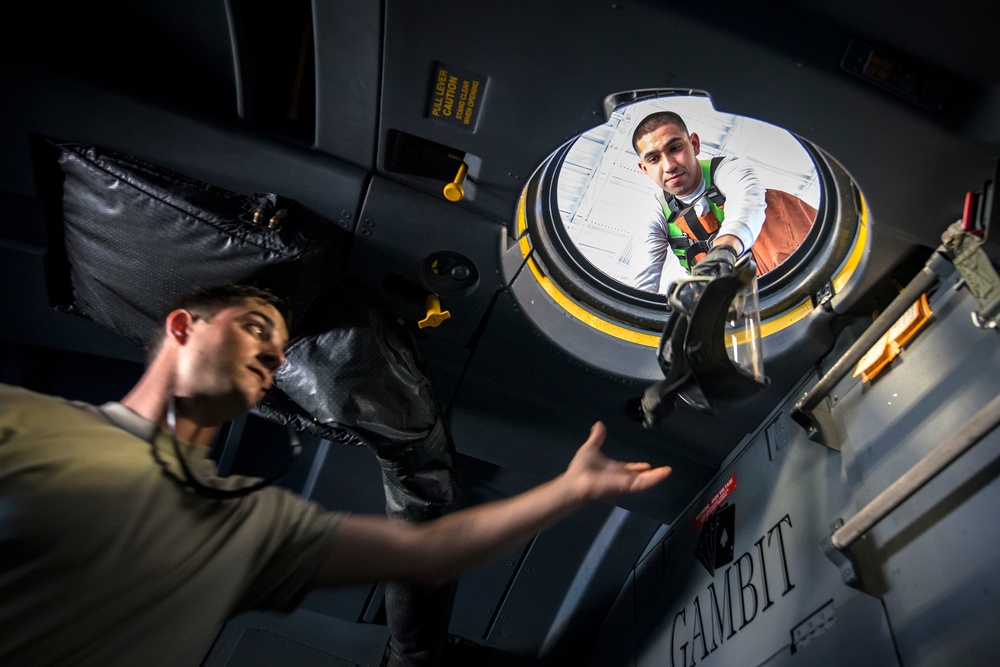 Combat King gets 'royal' treatment during wash