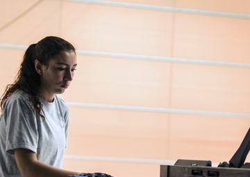 Combat King gets 'royal' treatment during wash