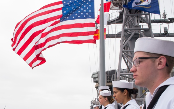 USS Bonhomme Richard (LHD 6) Arrives In San Diego