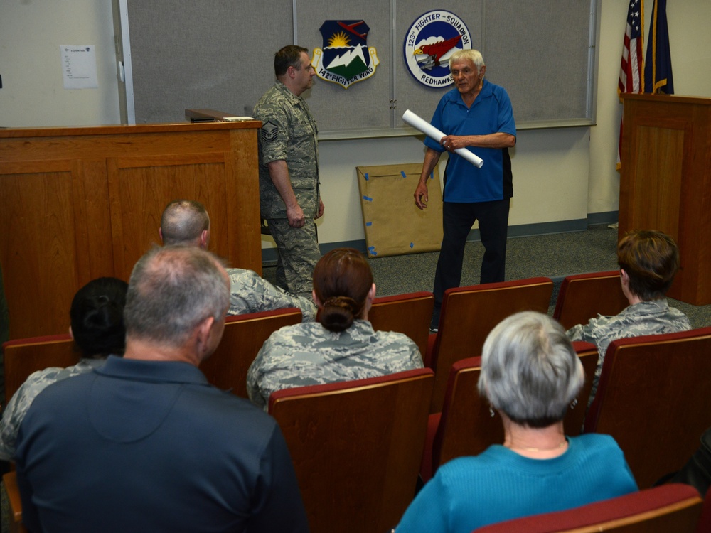 The 123rd Fighter Squadron receives art donation