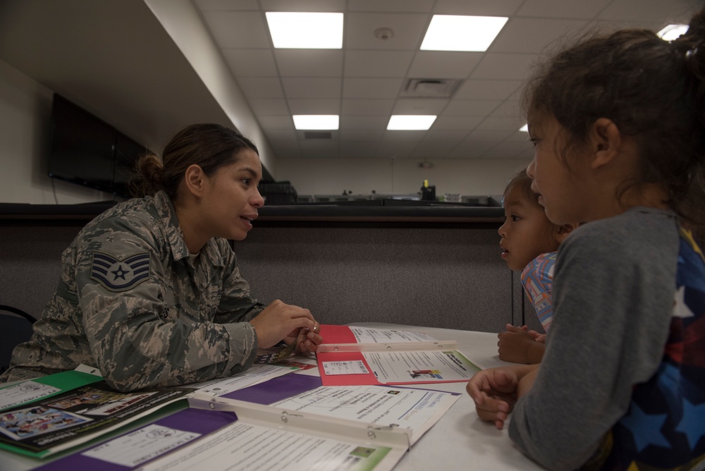 Reservist families, children learn about military life