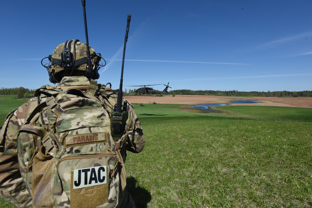 Oklahoma National Guard provides Joint Terminal Attack Controller expertise to Estonian Defenses, reinforces critical capability
