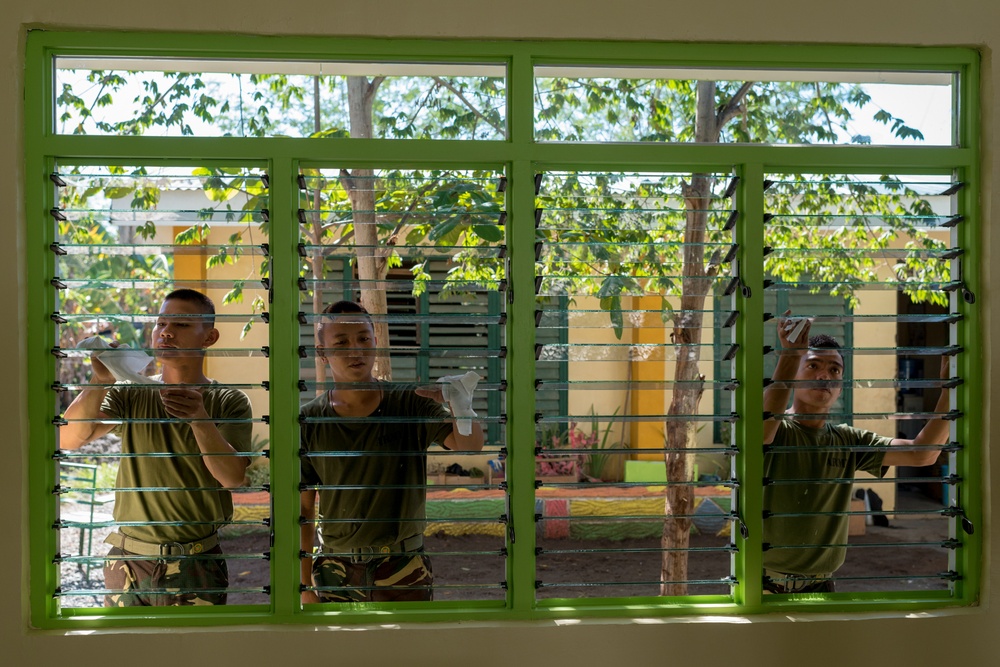 Balikatan 18: Brig Gen Conley visits Calangitan Elementary School Construction Site