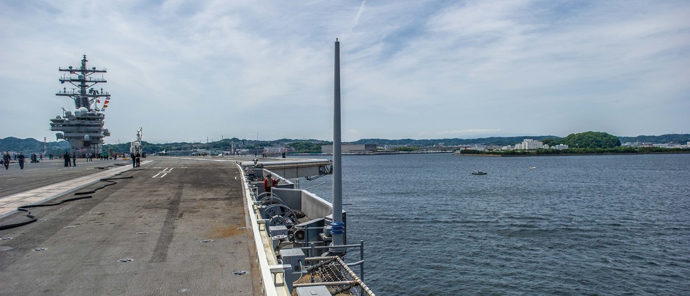 USS Ronald Reagan (CVN 76)