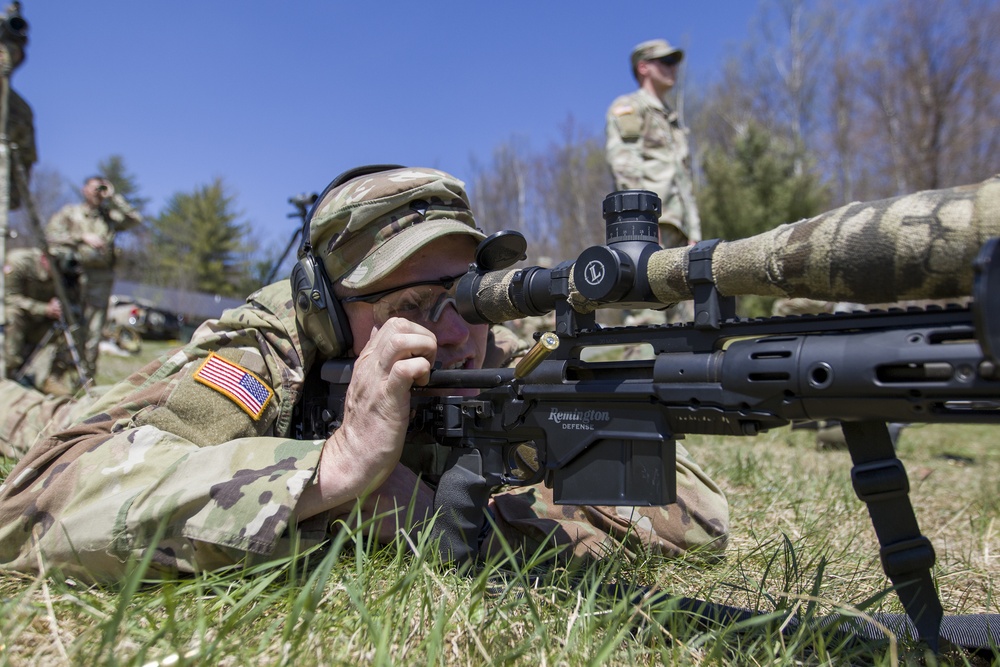 Soldier Cycles Bolt on M2010