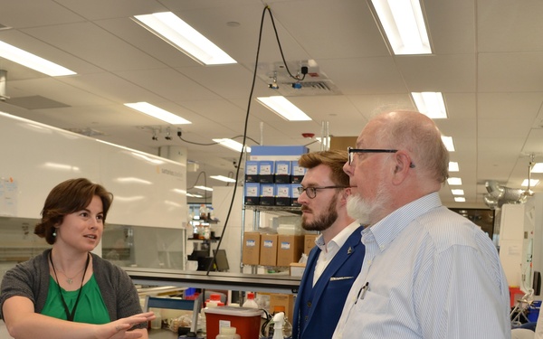 Boston ‘bluing’ trip highlights synthetic biology, biotechnology for AFRL team