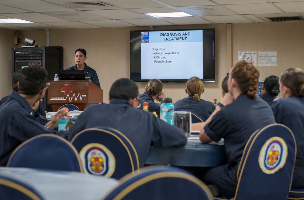 Sailors conduct a Wound Care Course aboard USNS Mercy