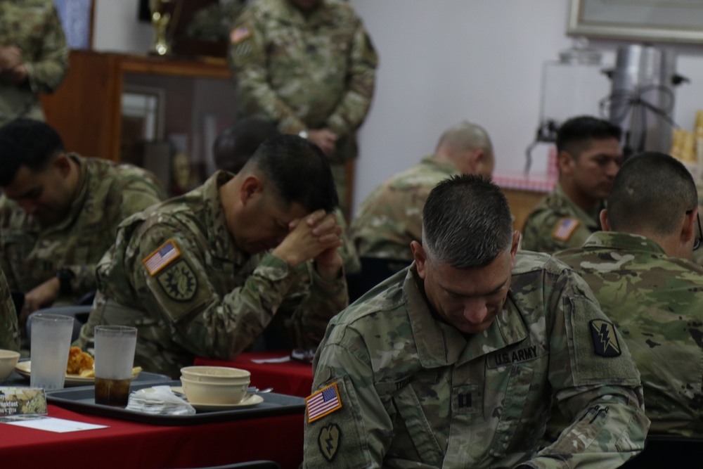 MNBG-E Soldiers unite to observe National Prayer Breakfast