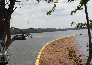 Corps employees use ingenuity to collect debris, trash on Lake Cumberland