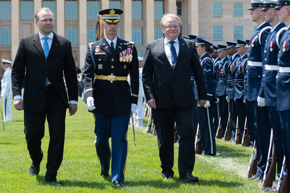 Armed Forces Full Honors Arrival Ceremony for Prime Ministers of Sweden and Finland