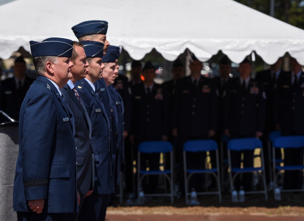 24 Airmen awarded Distinguished Flying Cross