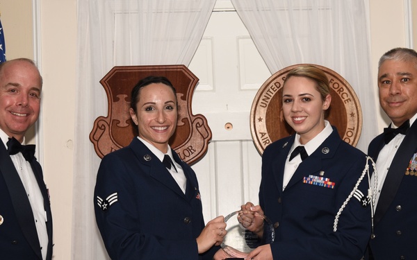 ALS Class 18-4 graduates