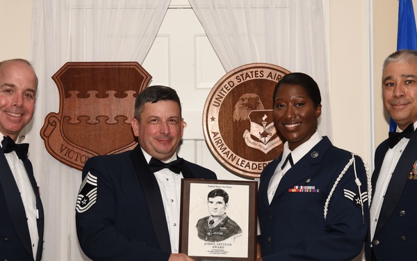 ALS Class 18-4 graduates