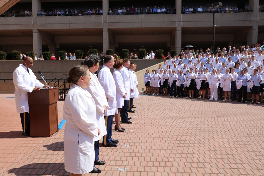 America's Medical School Students Receive White Coats