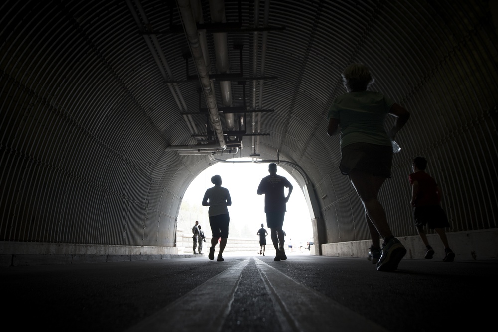 Tunnel Run