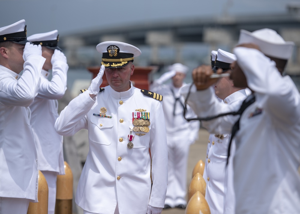 USS Jefferson City Holds Change of Command
