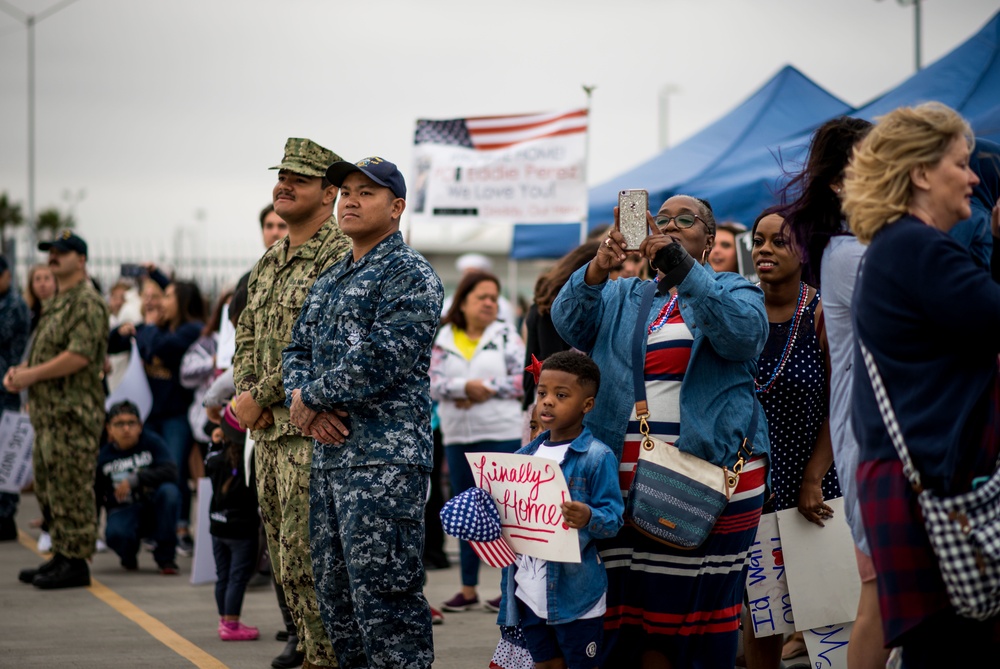 USS Dewey Homecoming