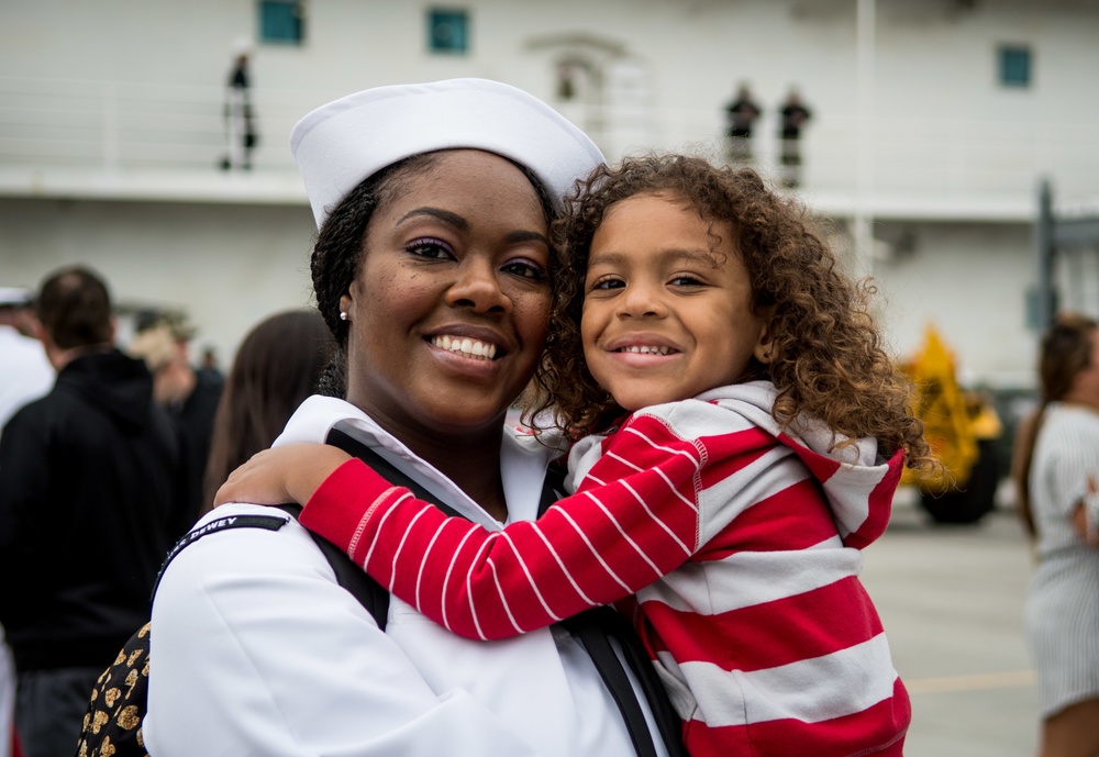 USS Dewey Homecoming