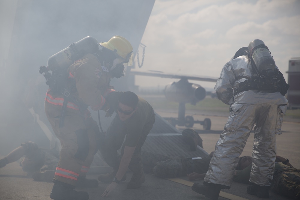 Up in smoke: Marines and Sailors practice Crash, Fire and Rescue training